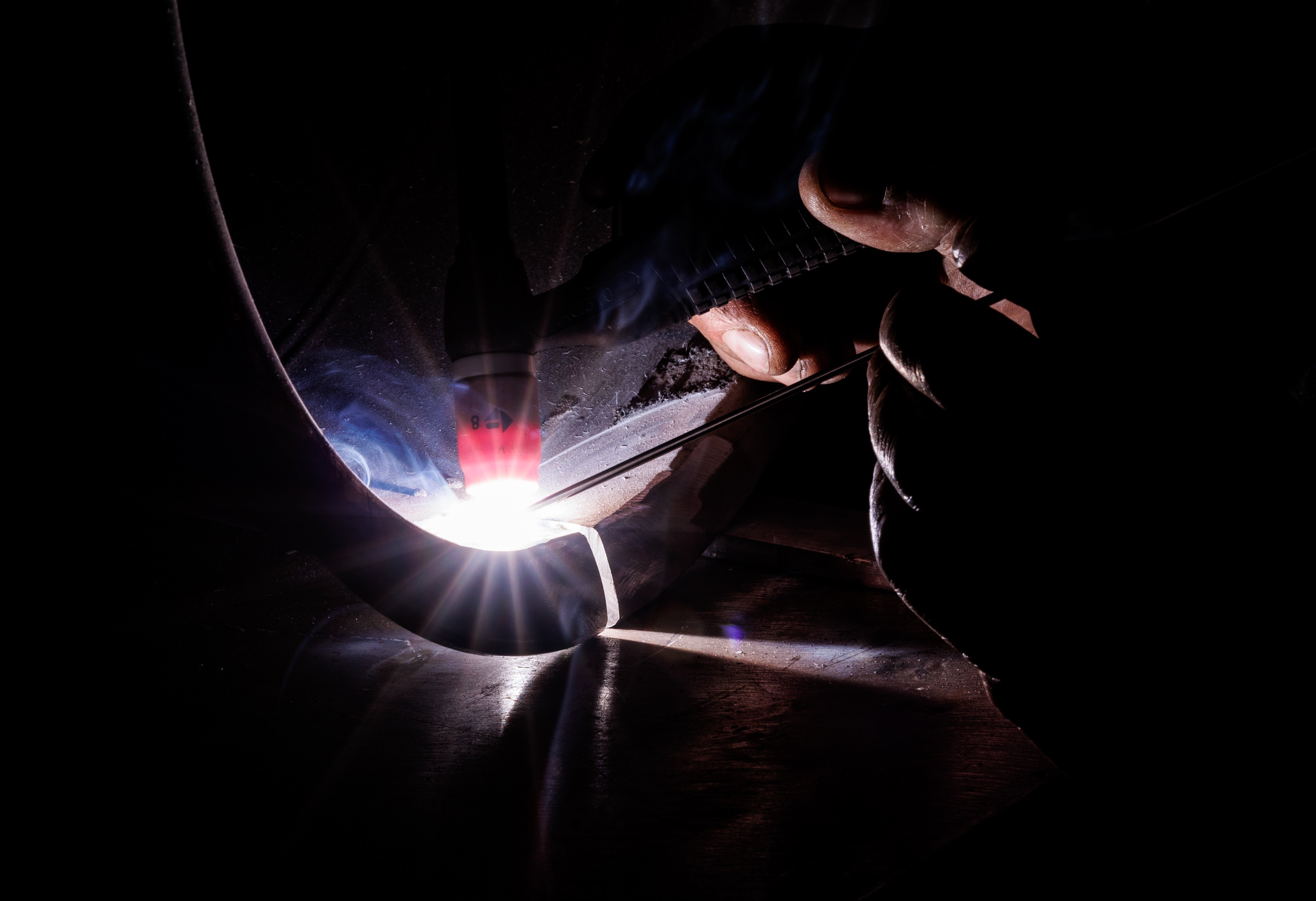 Raffaello Fasoli at work — hand soldering in the Turin atelier